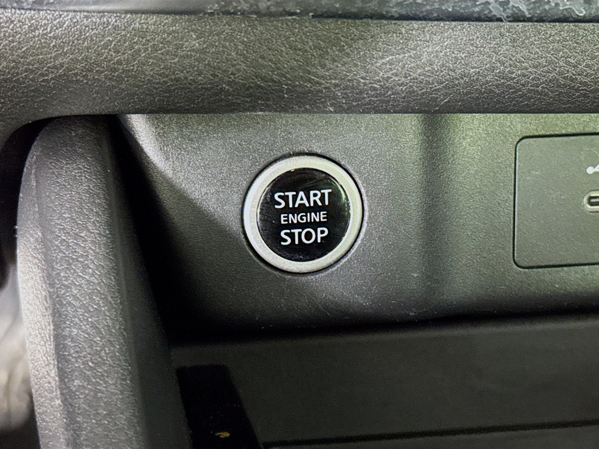 Used 2023 Nissan Rogue SV FWD image 20