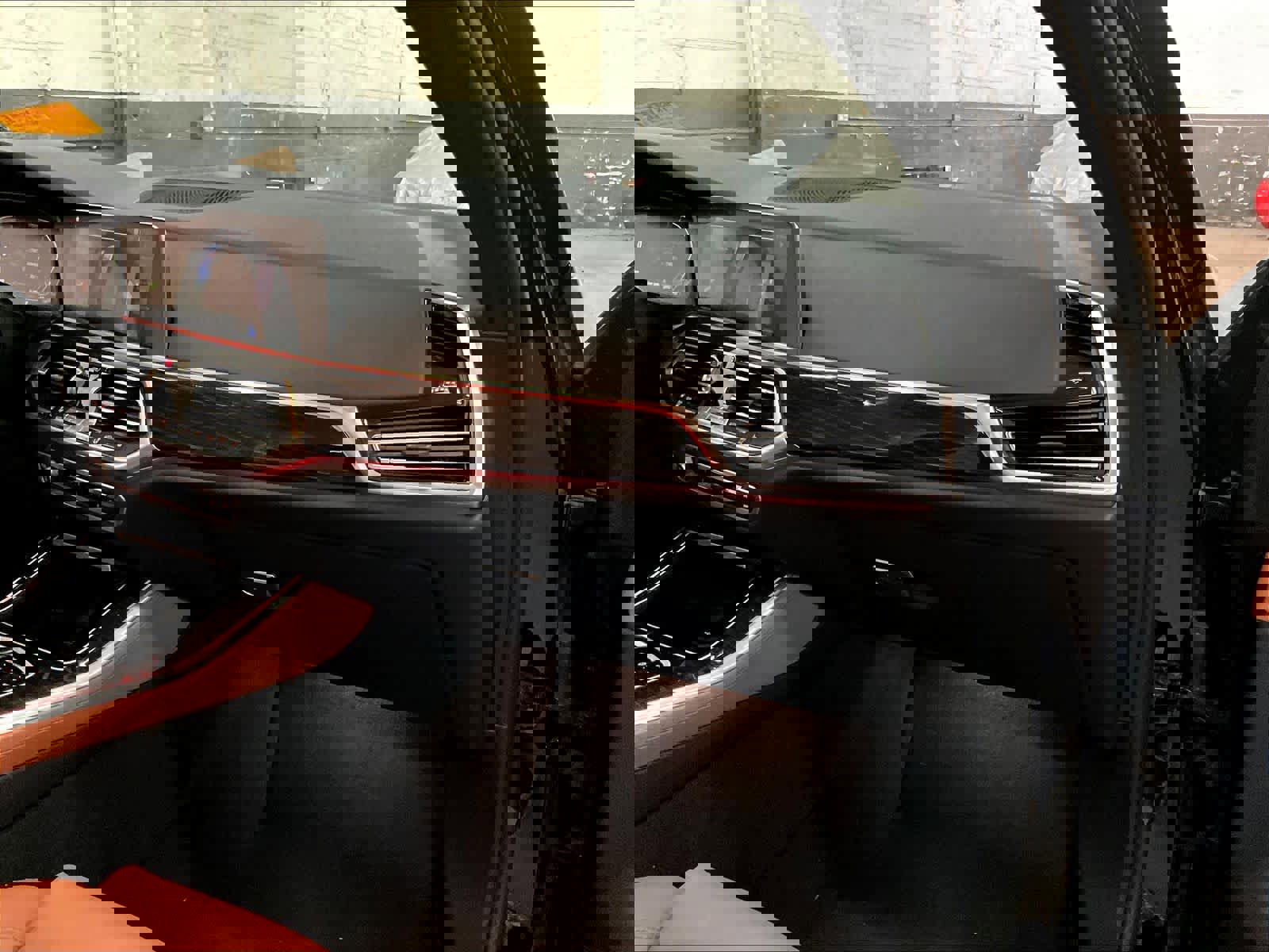 Used 2019 BMW X5 xDrive40i w/ M Sport Package image 17