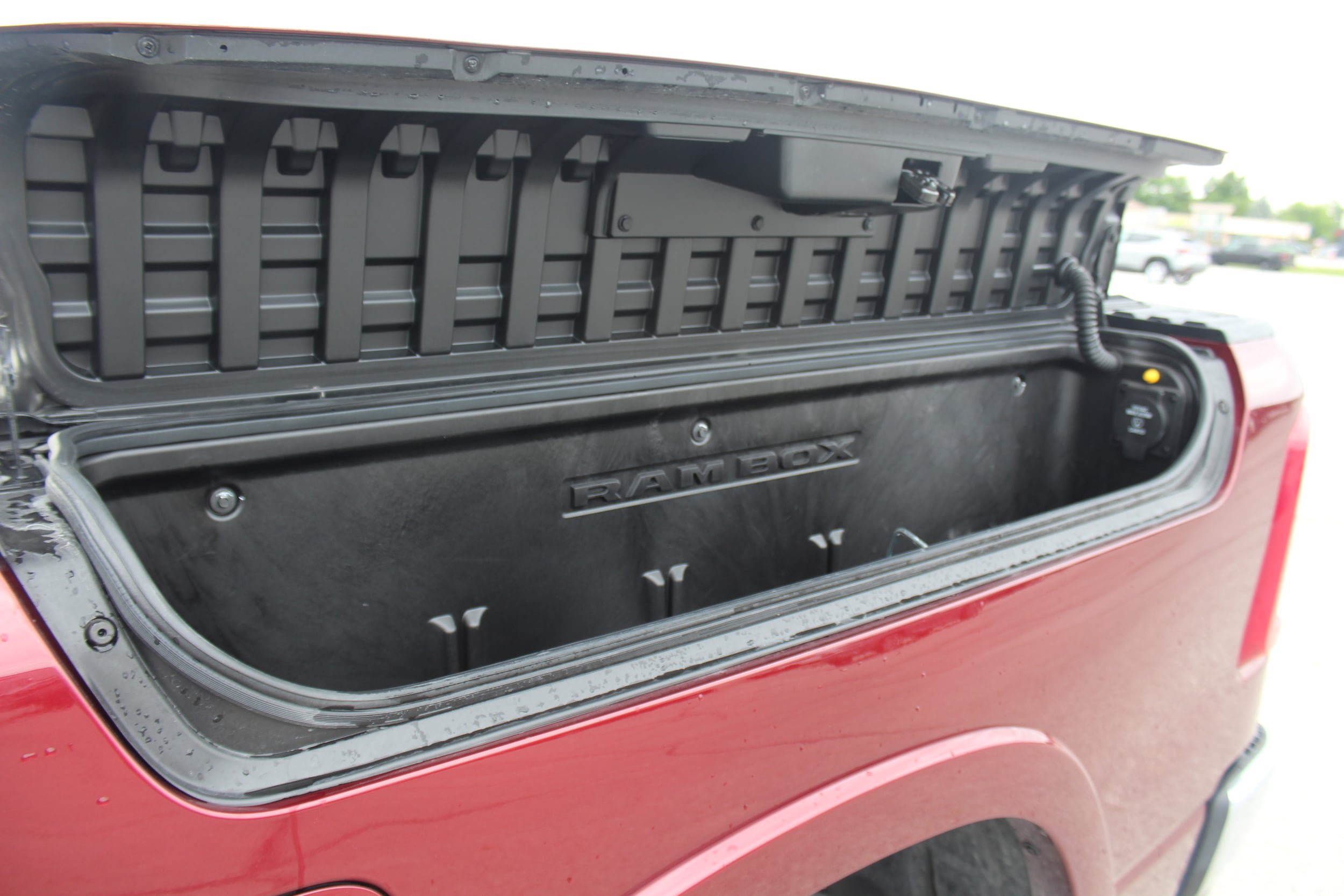 Used 2025 RAM 1500 Limited AWD/4WD image 22