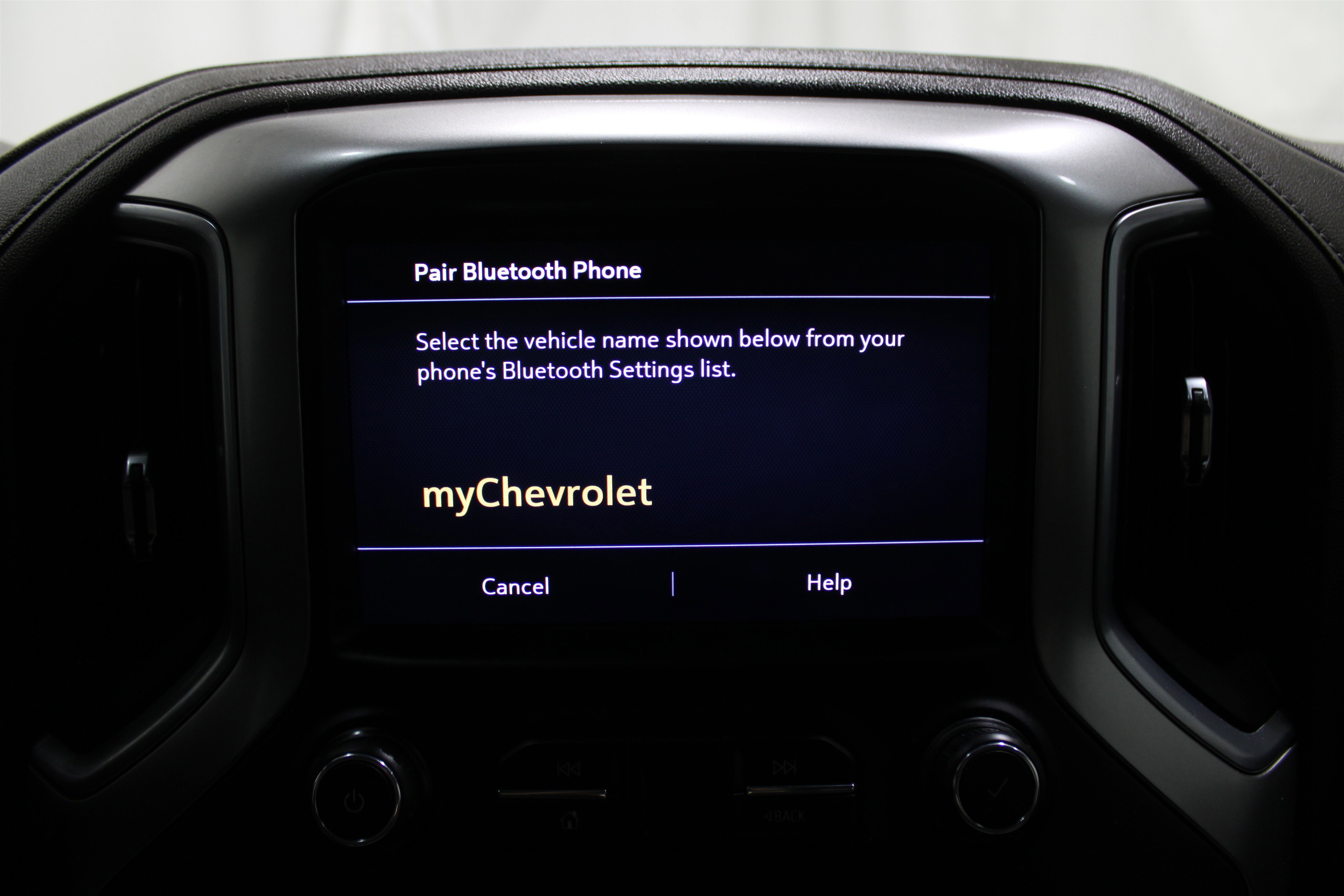 Used 2020 Chevrolet Silverado 1500 LT w/ Texas Edition image 19