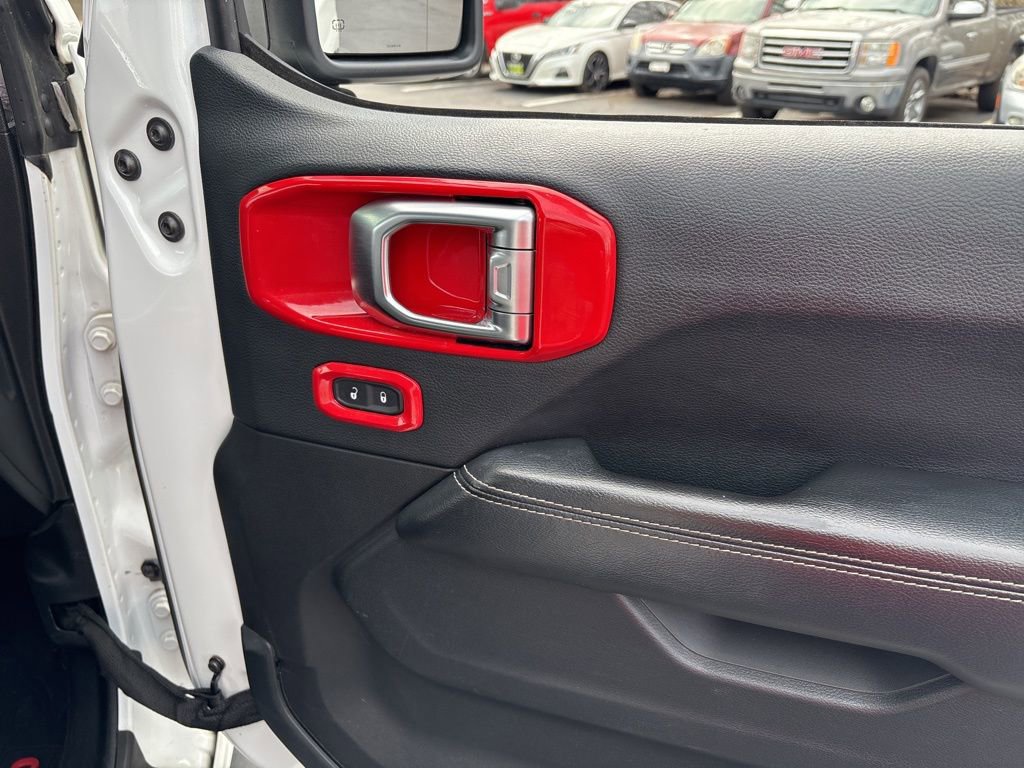 Used 2018 Jeep Wrangler Unlimited Sahara image 44