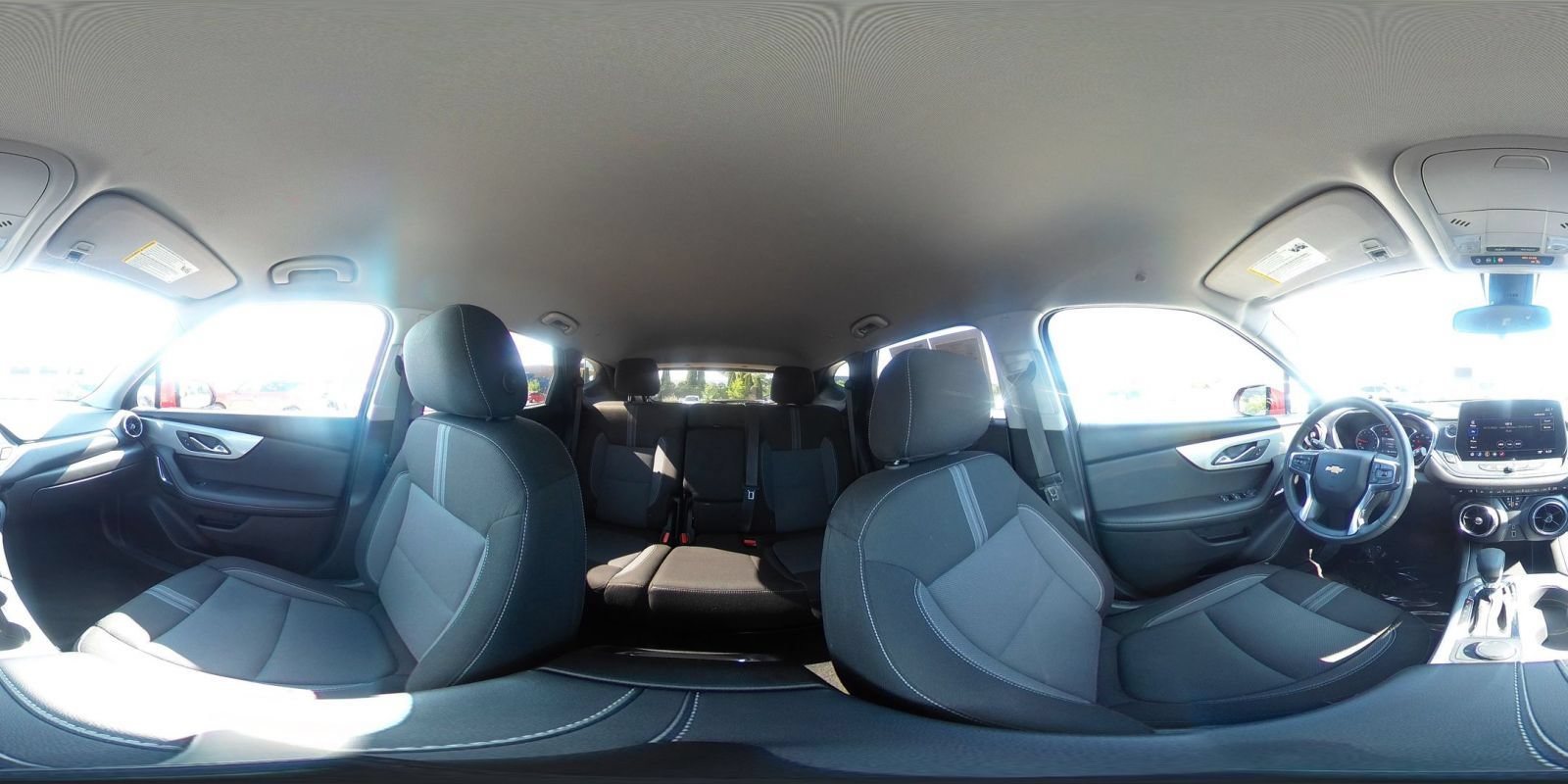 Used 2025 Chevrolet Blazer LT FWD image 40