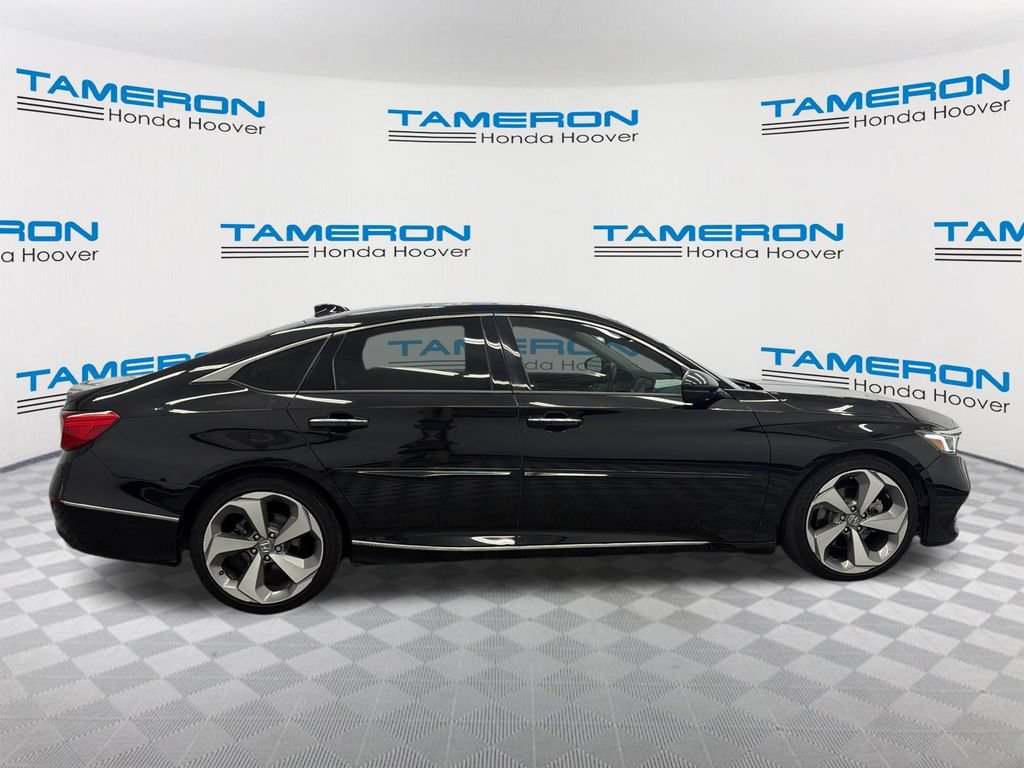Used 2018 Honda Accord Touring image 6