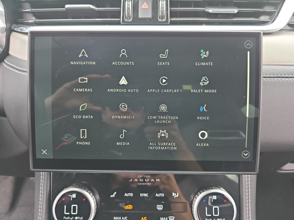 Certified 2025 Jaguar F-PACE R-Dynamic S AWD/4WD image 21
