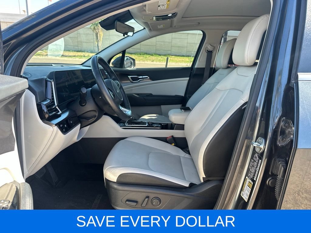 Used 2025 Kia Sportage EX w/ Premium Package FWD image 8