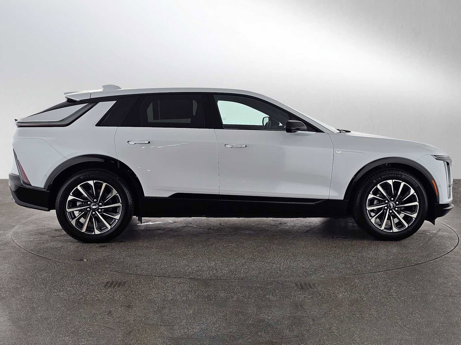 New 2026 Cadillac Lyriq Sport image 2