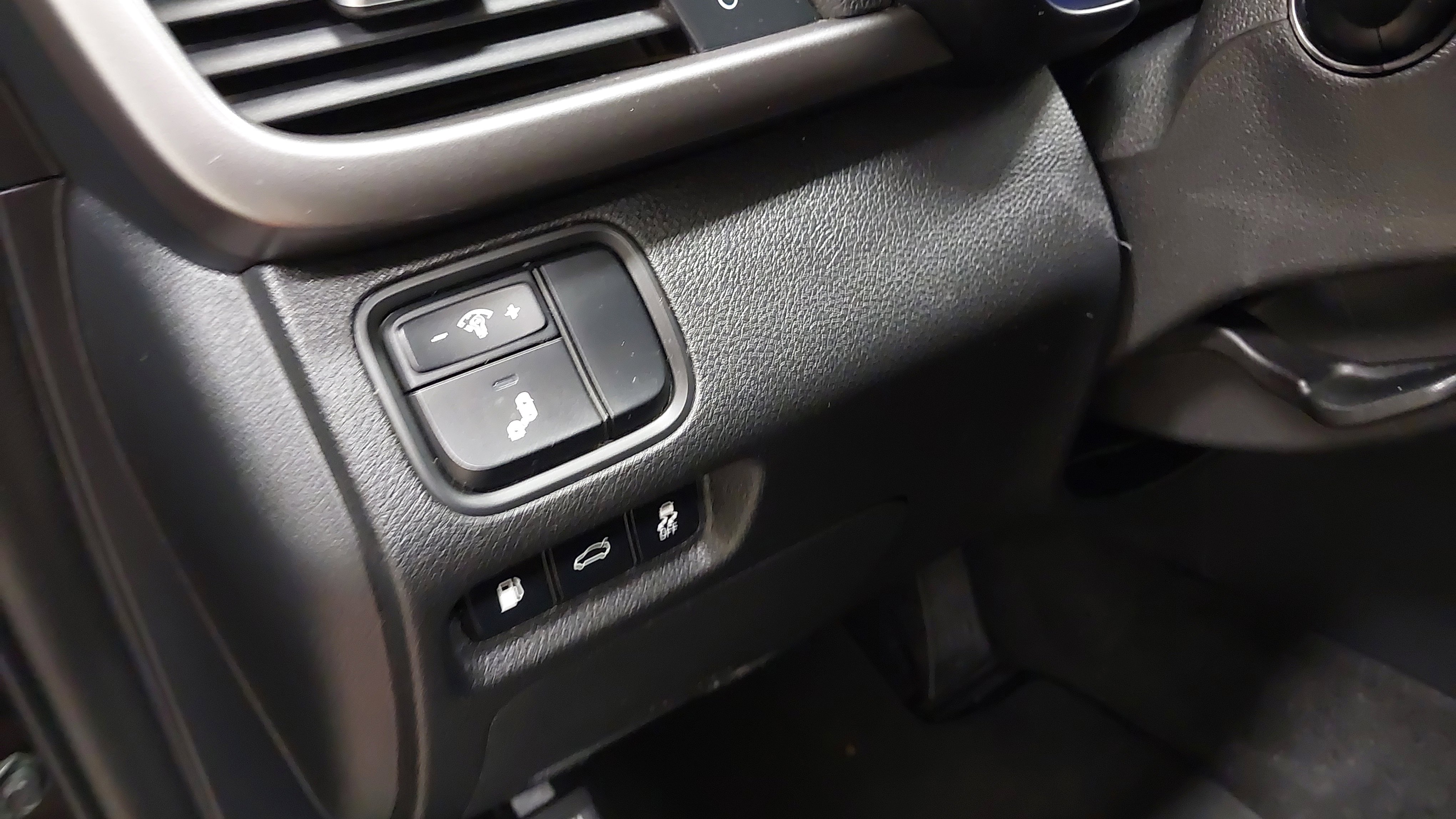 Used 2018 Kia Optima S image 23