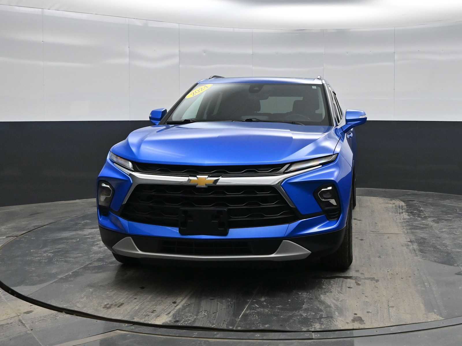 Used 2024 Chevrolet Blazer LT w/ Sound & Technology Package image 3