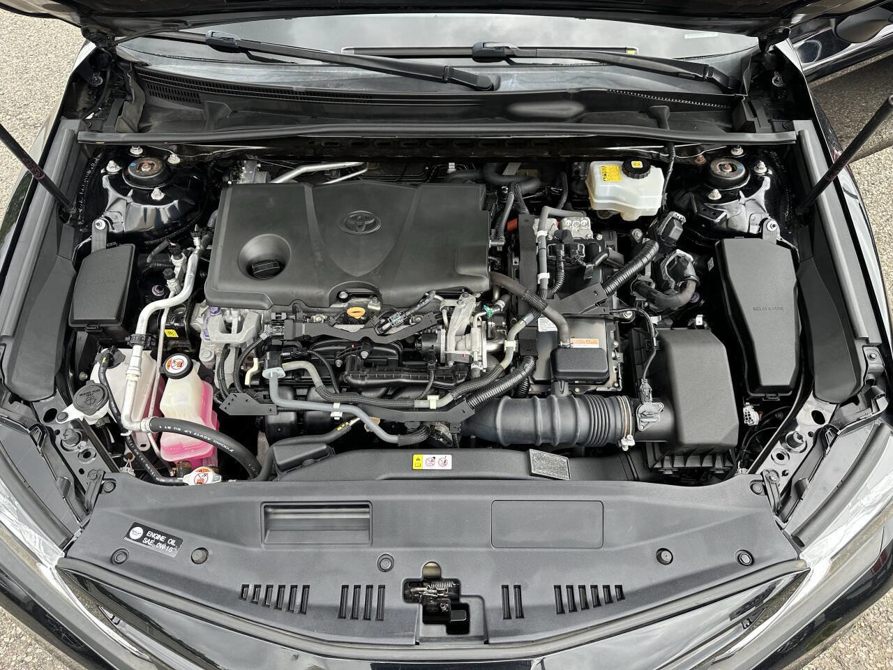 Used 2018 Toyota Camry SE image 9