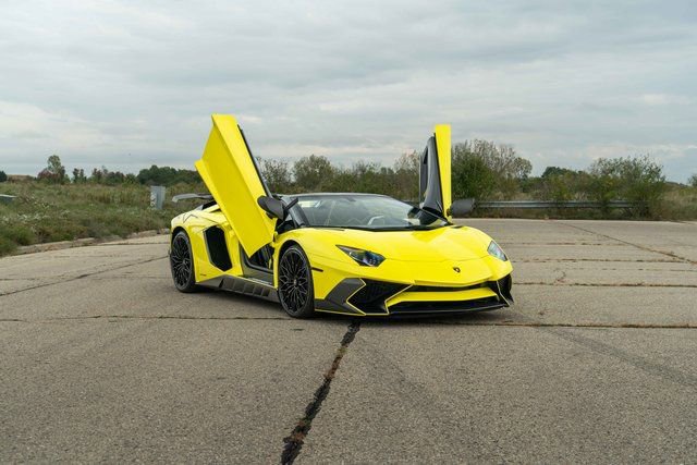 Used 2017 Lamborghini Aventador LP 750-4 Superveloce image 31
