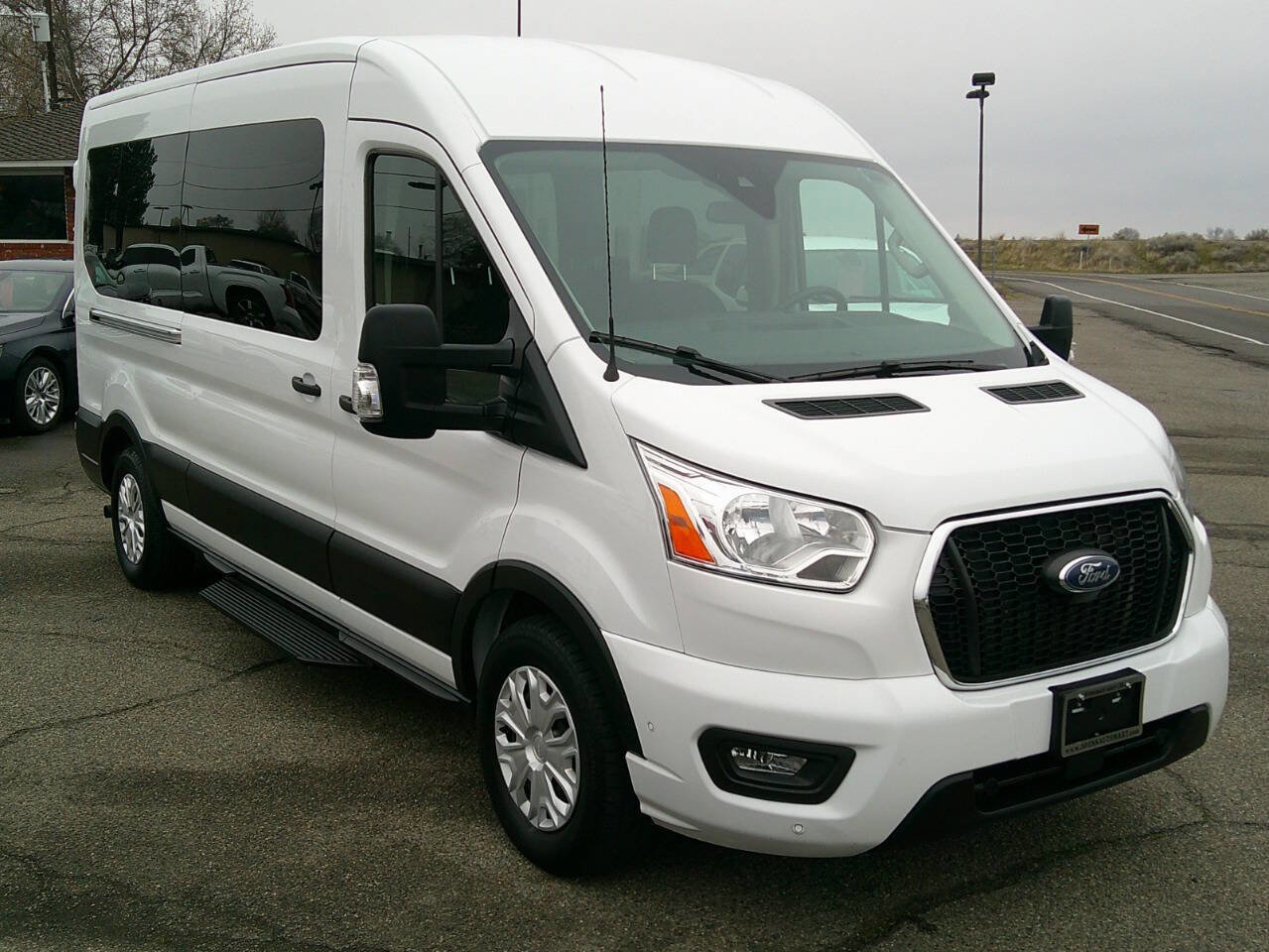 Used 2021 Ford Transit 350 XLT image 1