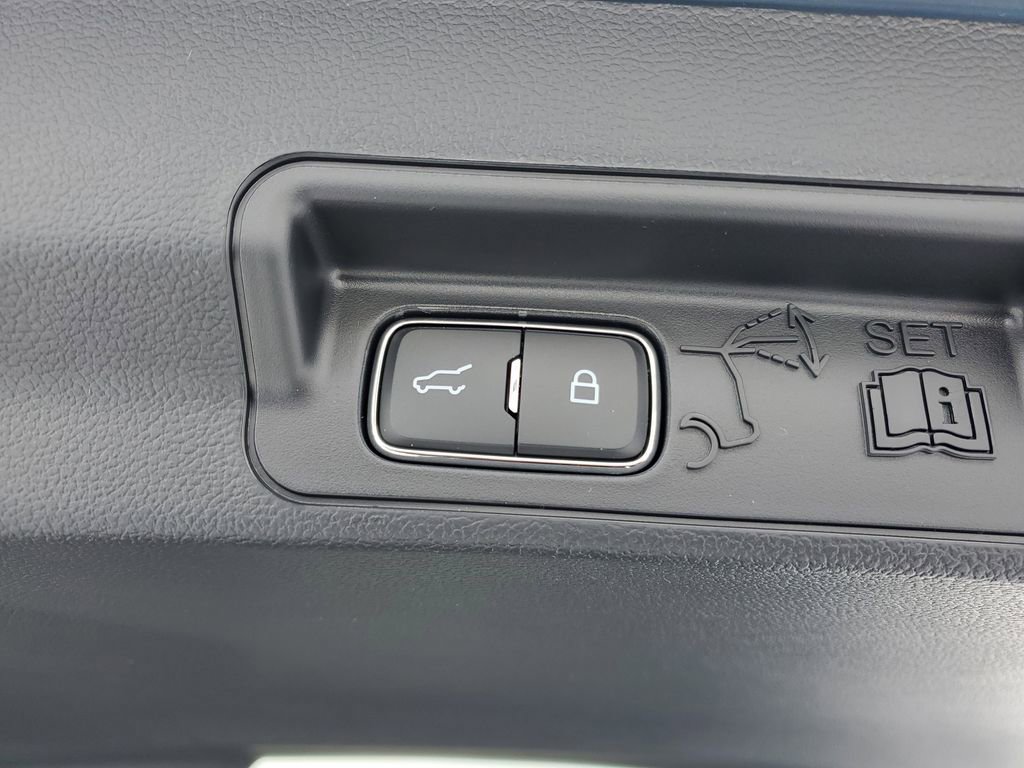 New 2026 Ford Explorer ST-Line w/ ST-Line Street Pack image 34