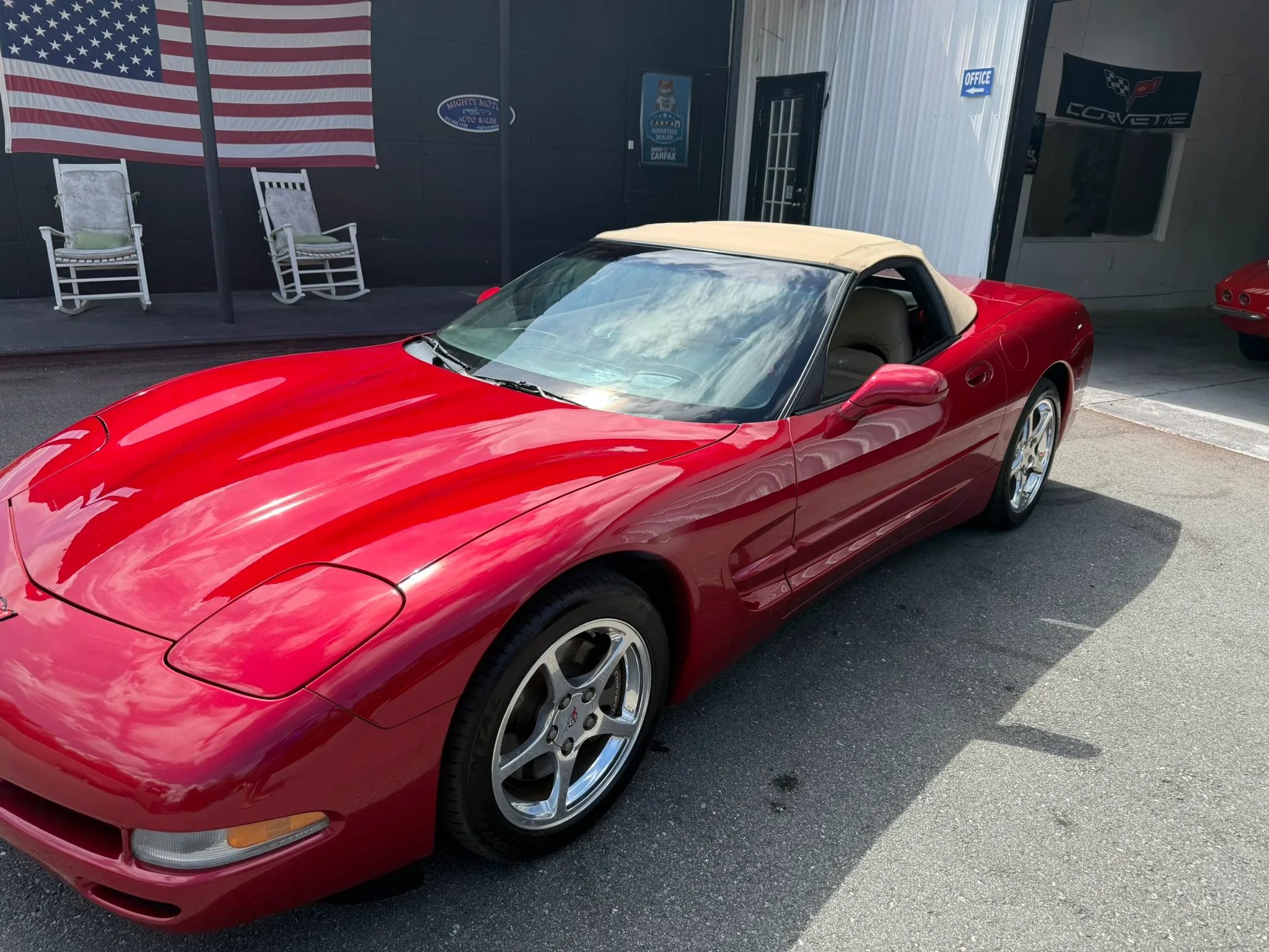 Used 2002 Chevrolet Corvette Convertible w/ Preferred Equipment Group2 RWD image 2