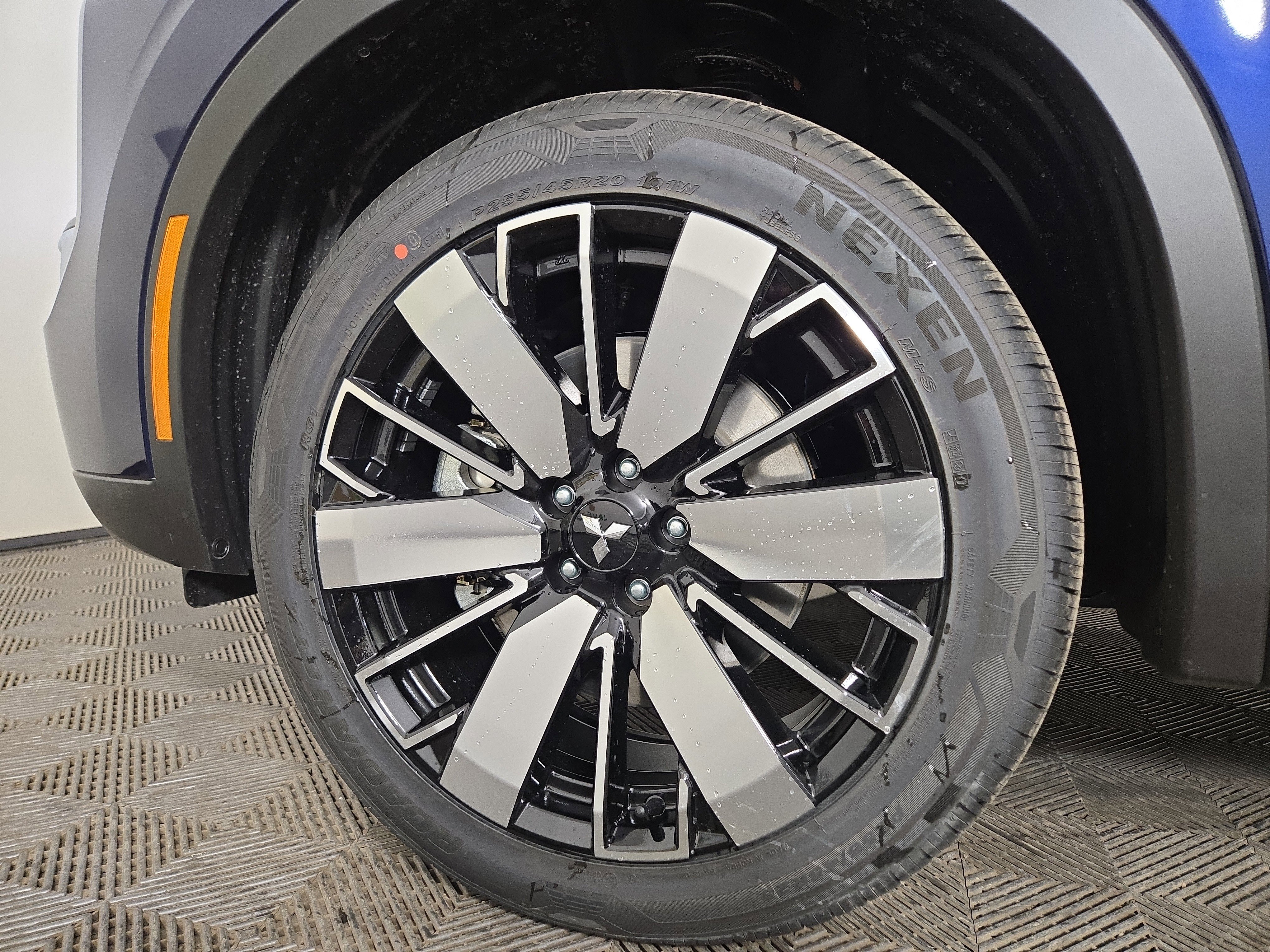 New 2026 Mitsubishi Outlander SE image 34