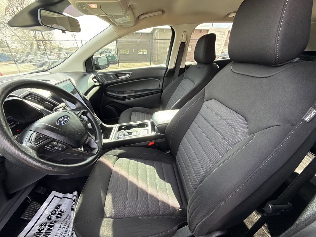 Used 2022 Ford Edge SE w/ Black Appearance Package AWD/4WD image 19