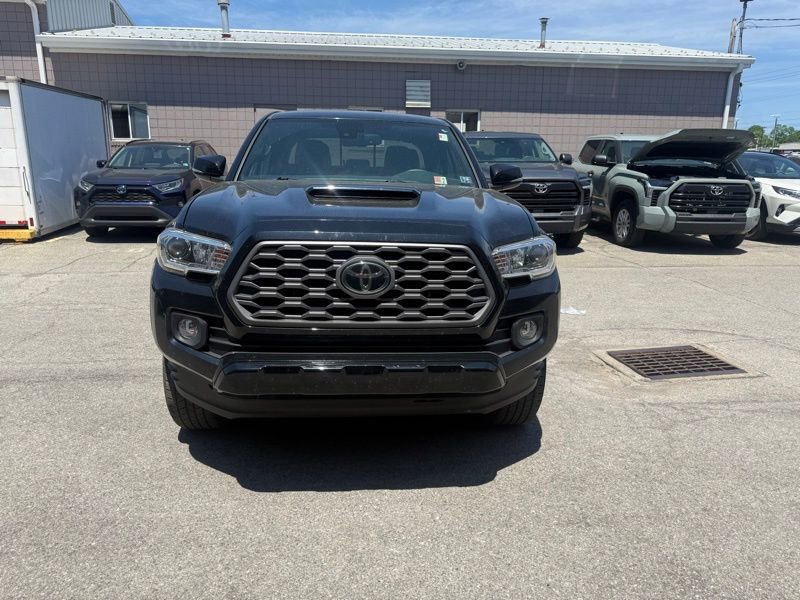Used 2021 Toyota Tacoma 4x4 Double Cab image 2