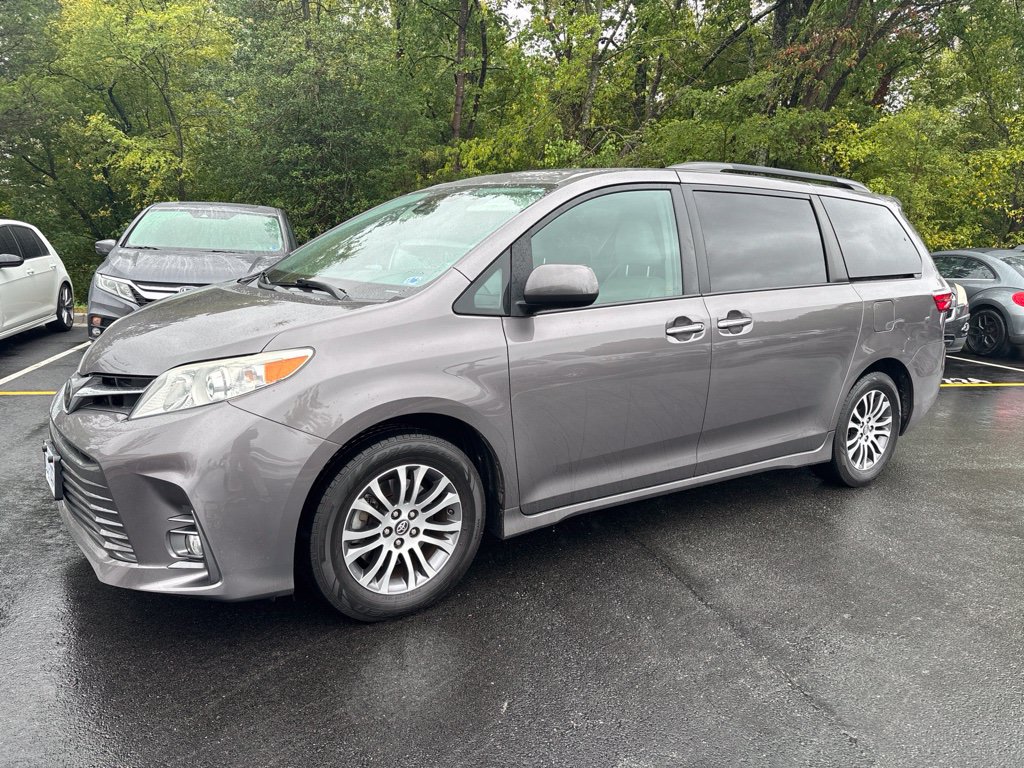 Used 2019 Toyota Sienna XLE