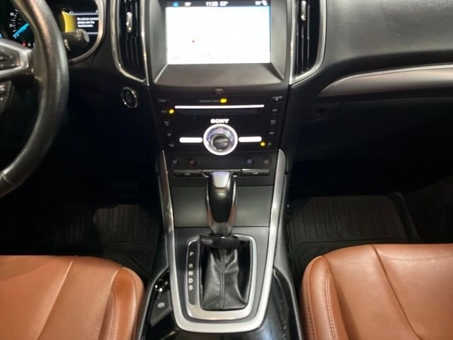 Used 2018 Ford Edge Titanium w/ Equipment Group 301A AWD/4WD image 24
