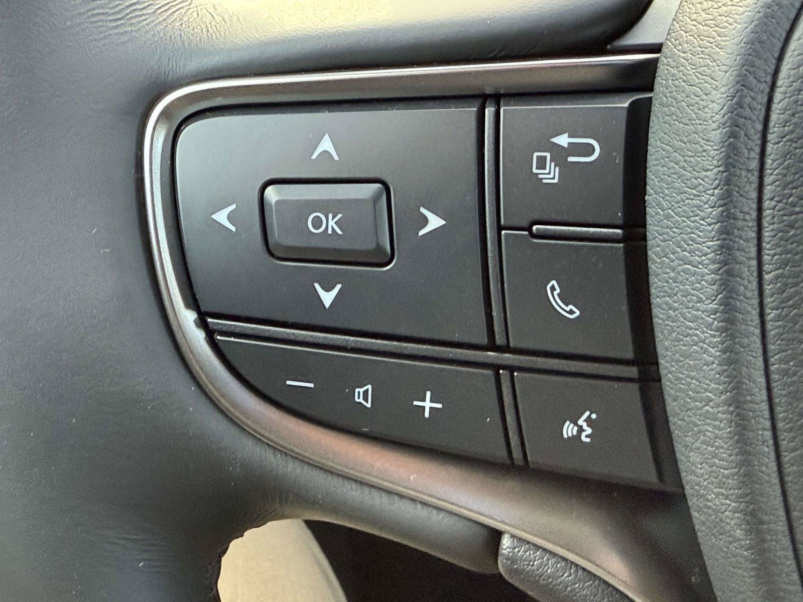 New 2026 Lexus UX 300h AWD w/ Accessory Package (2T) image 18