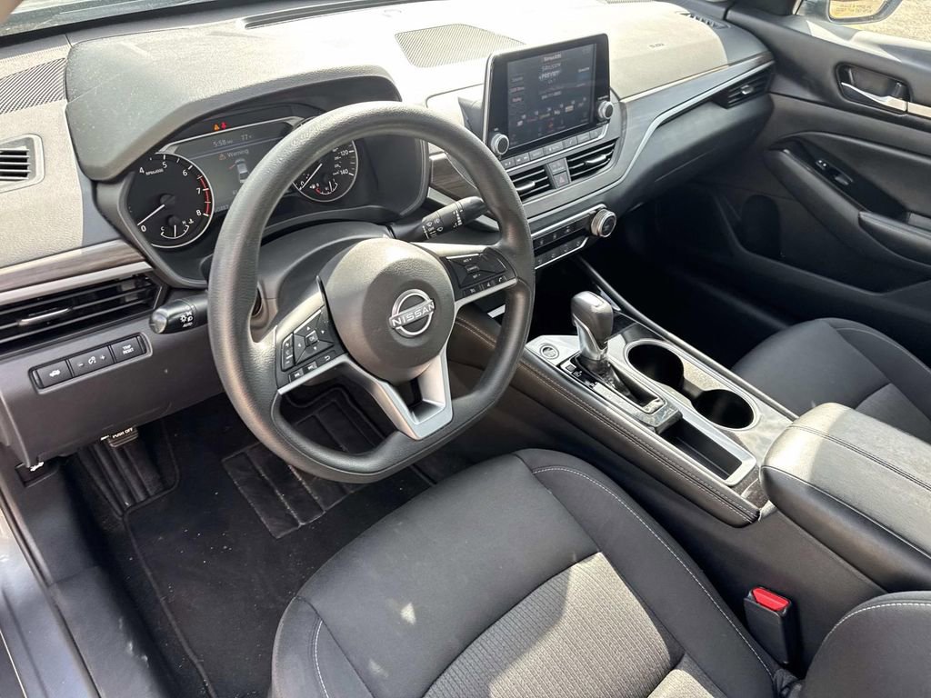 Used 2023 Nissan Altima 2.5 SV image 19