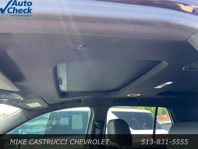 Used 2022 Chevrolet Traverse LT w/ LT Premium Package AWD/4WD image 12