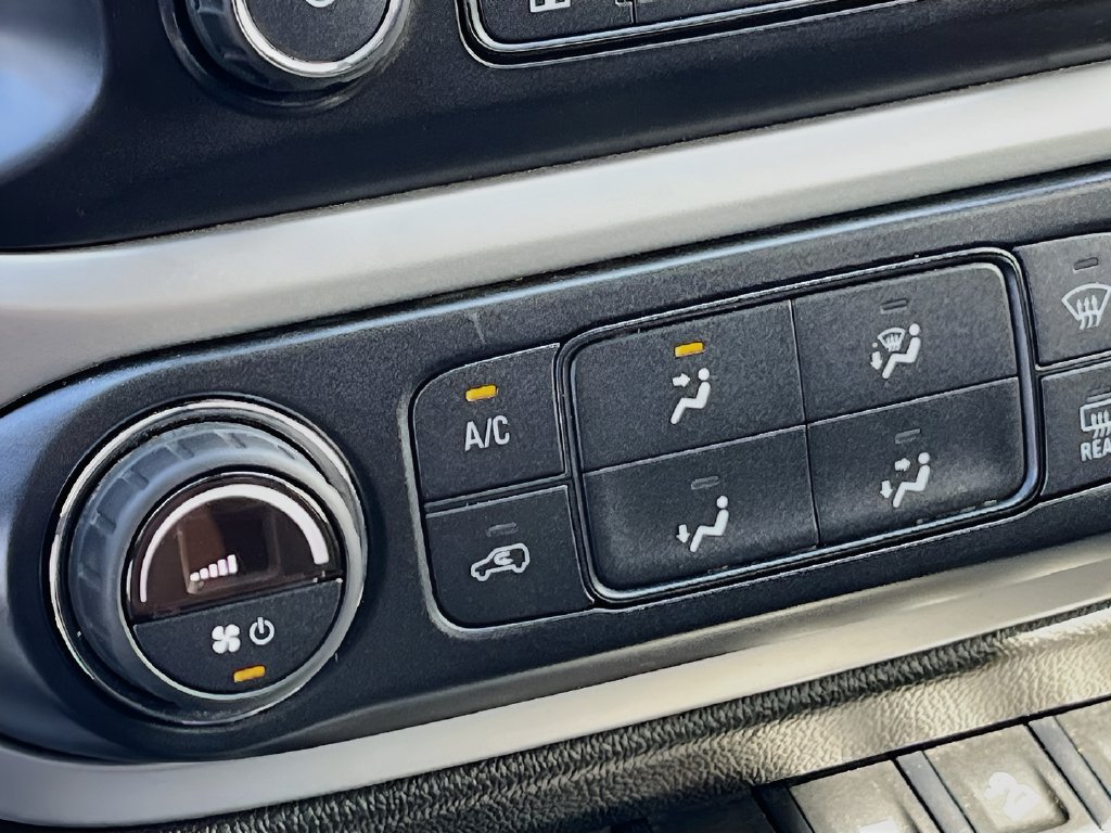 Used 2021 Chevrolet Colorado ZR2 AWD/4WD image 16