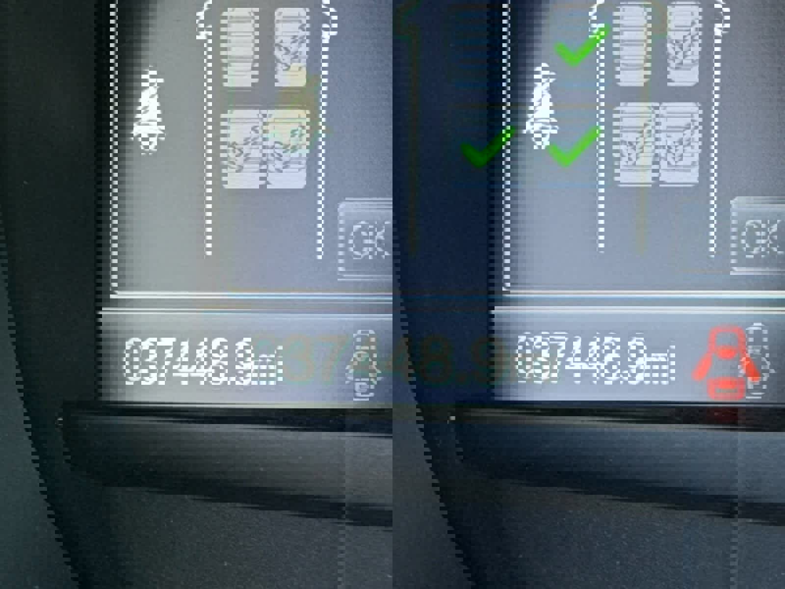 Used 2022 Ford Edge Titanium image 31