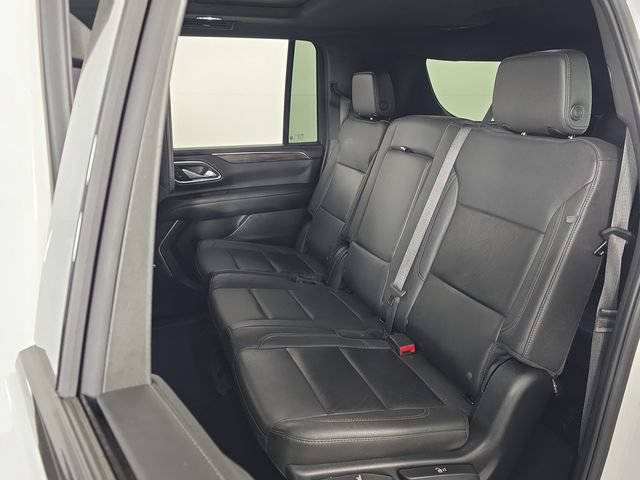 Certified 2023 Chevrolet Suburban Z71 w/ Luxury Package AWD/4WD image 29