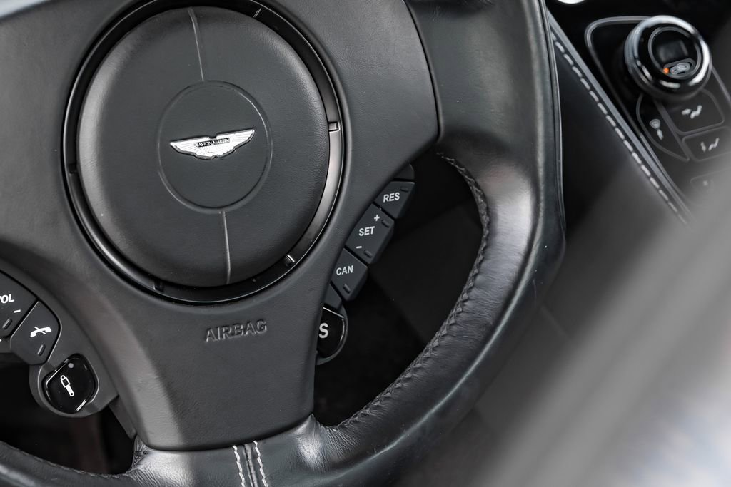 Used 2016 Aston Martin Vanquish Coupe RWD image 12