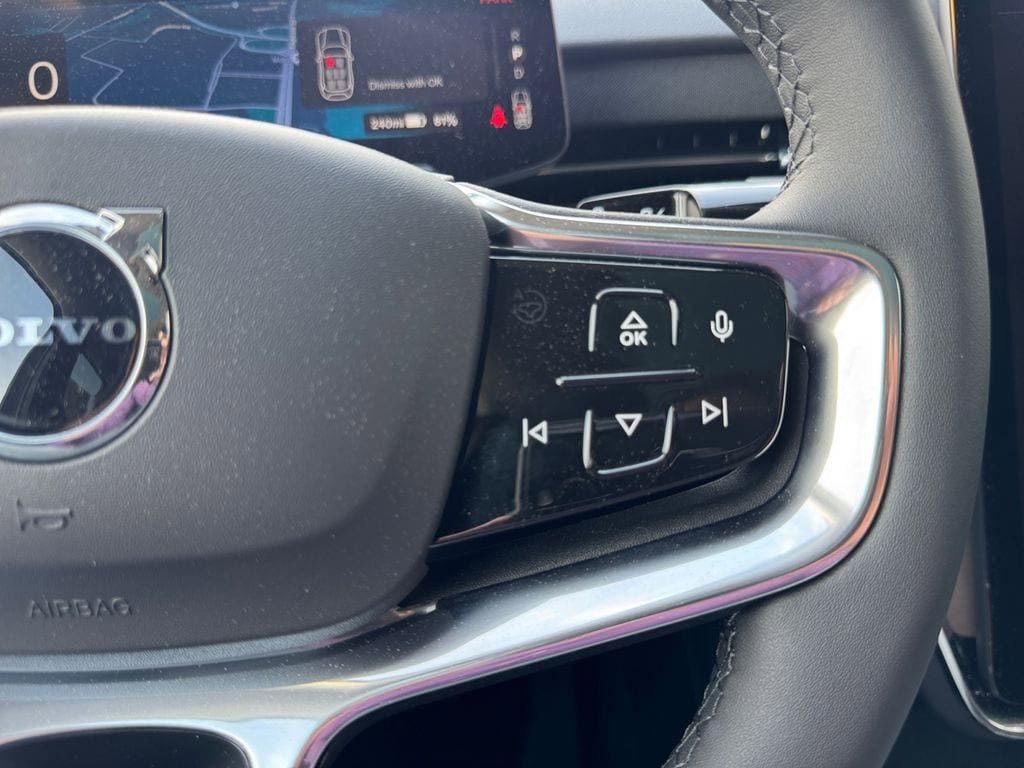 New 2026 Volvo EX90 Plus AWD/4WD image 15