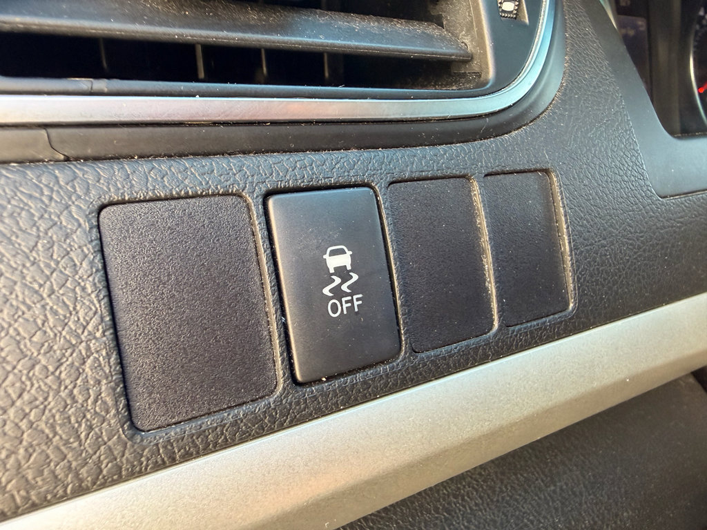 Used 2015 Toyota Camry SE image 15