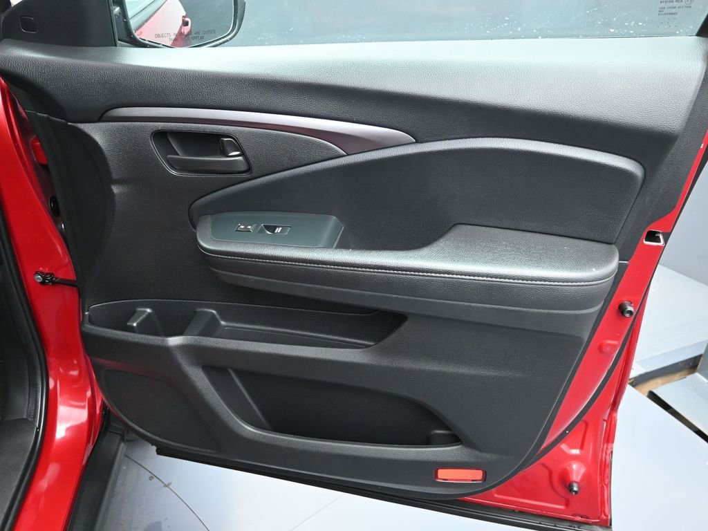 Used 2023 Honda Passport EX-L image 38