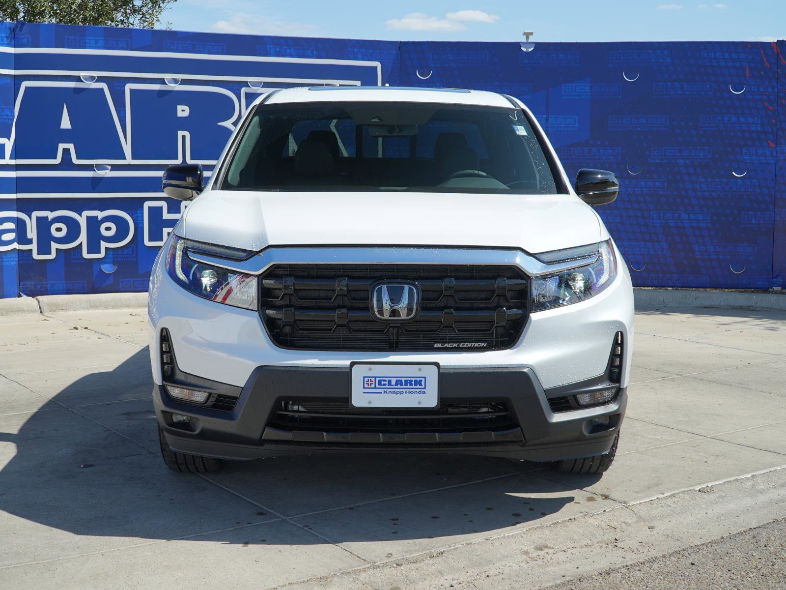 New 2026 Honda Ridgeline Black Edition image 2