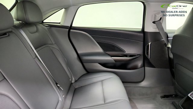 Used 2025 Lucid Air Pure RWD image 39