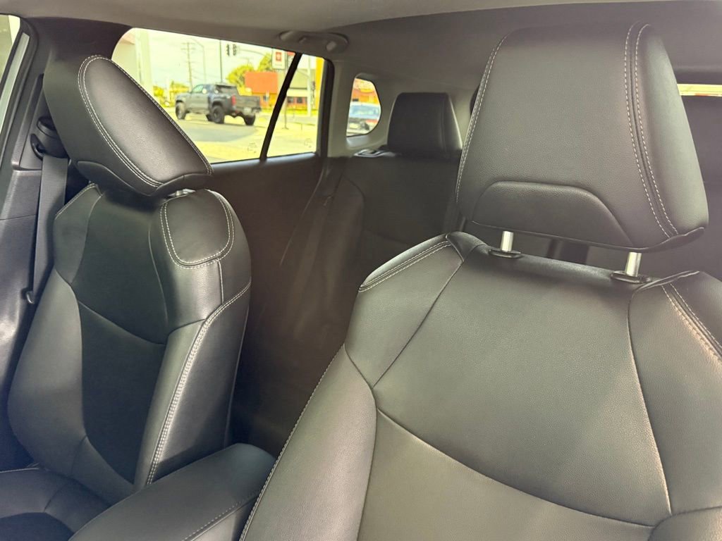 Certified 2022 Toyota Corolla Cross XLE w/ Convenience Package image 24