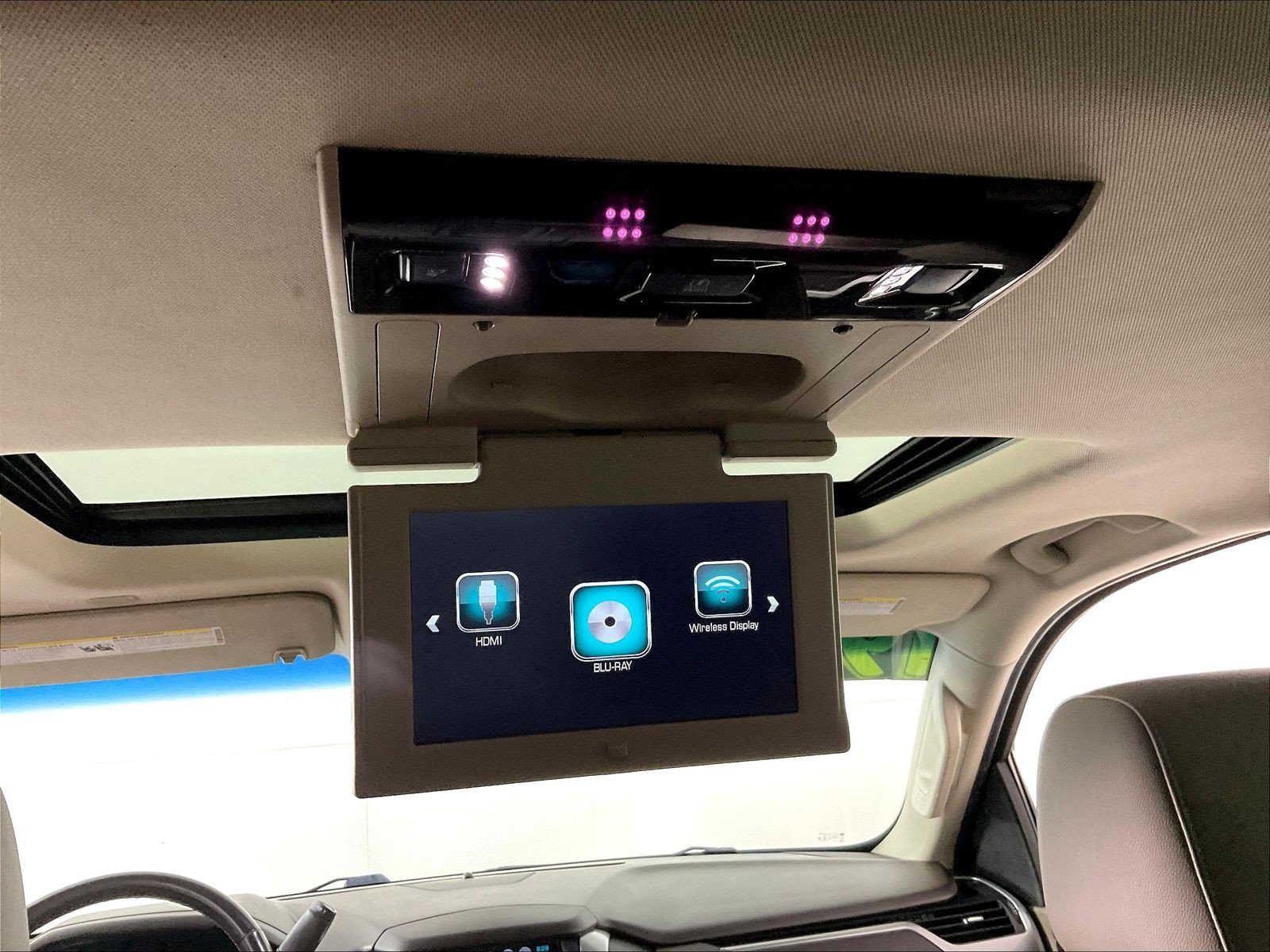 Used 2019 Chevrolet Tahoe Premier AWD/4WD image 36