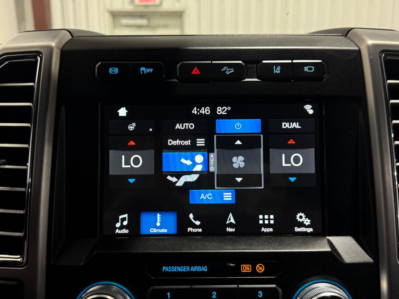 Used 2018 Ford F350 Platinum w/ Platinum Ultimate Package AWD/4WD image 41