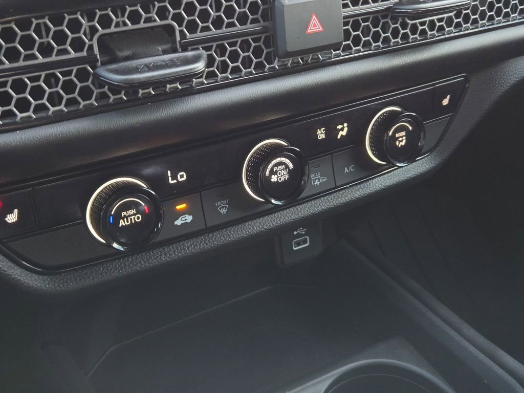 Used 2025 Honda HR-V Sport image 17