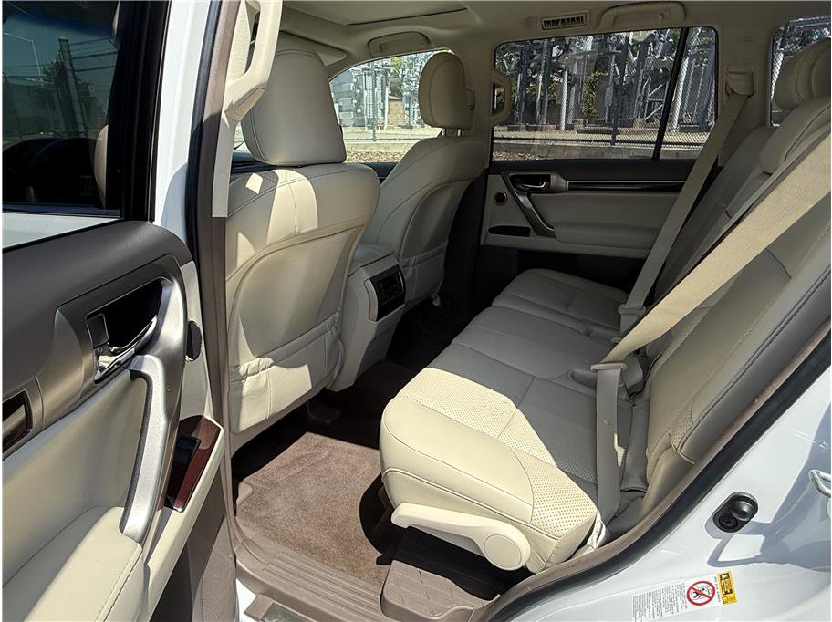 Used 2015 Lexus GX 460 Luxury AWD/4WD image 12