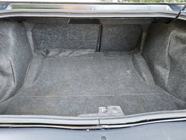 Used 2016 Dodge Challenger SXT RWD image 12