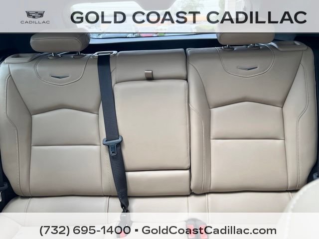 Used 2024 Cadillac XT4 Luxury w/ Cold Weather Package FWD image 20