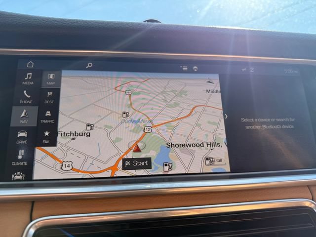 Used 2017 Porsche Panamera 4 AWD/4WD image 22