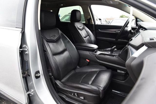 Used 2017 Cadillac XT5 Premium Luxury FWD image 20