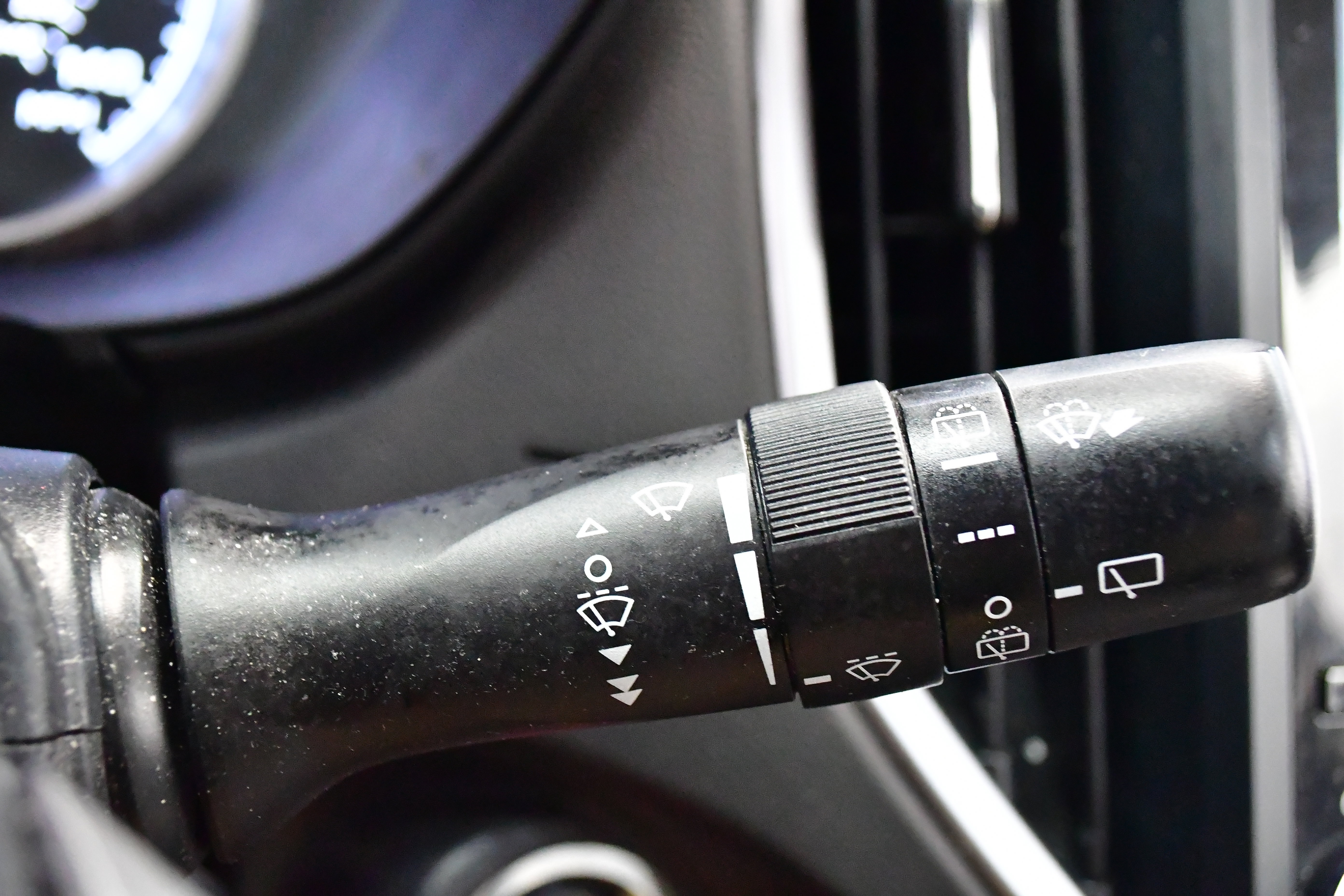 Used 2022 Subaru Forester Limited image 37