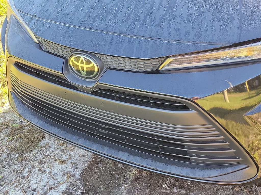 Used 2024 Toyota Corolla LE FWD image 5
