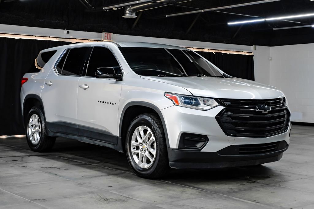 Used 2020 Chevrolet Traverse LS w/ LPO, Blackout Package image 8