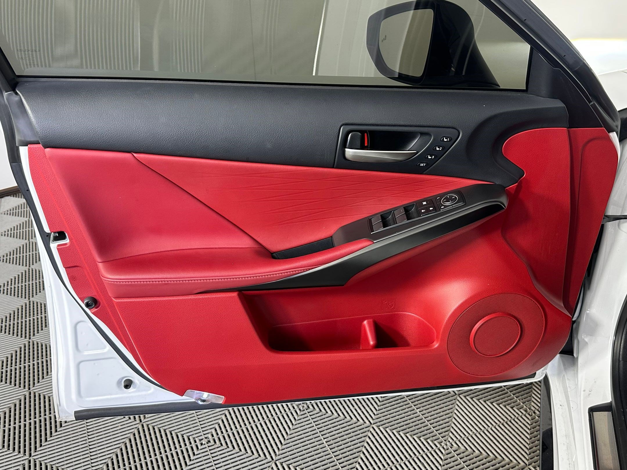 Used 2023 Lexus IS 350 F Sport image 10