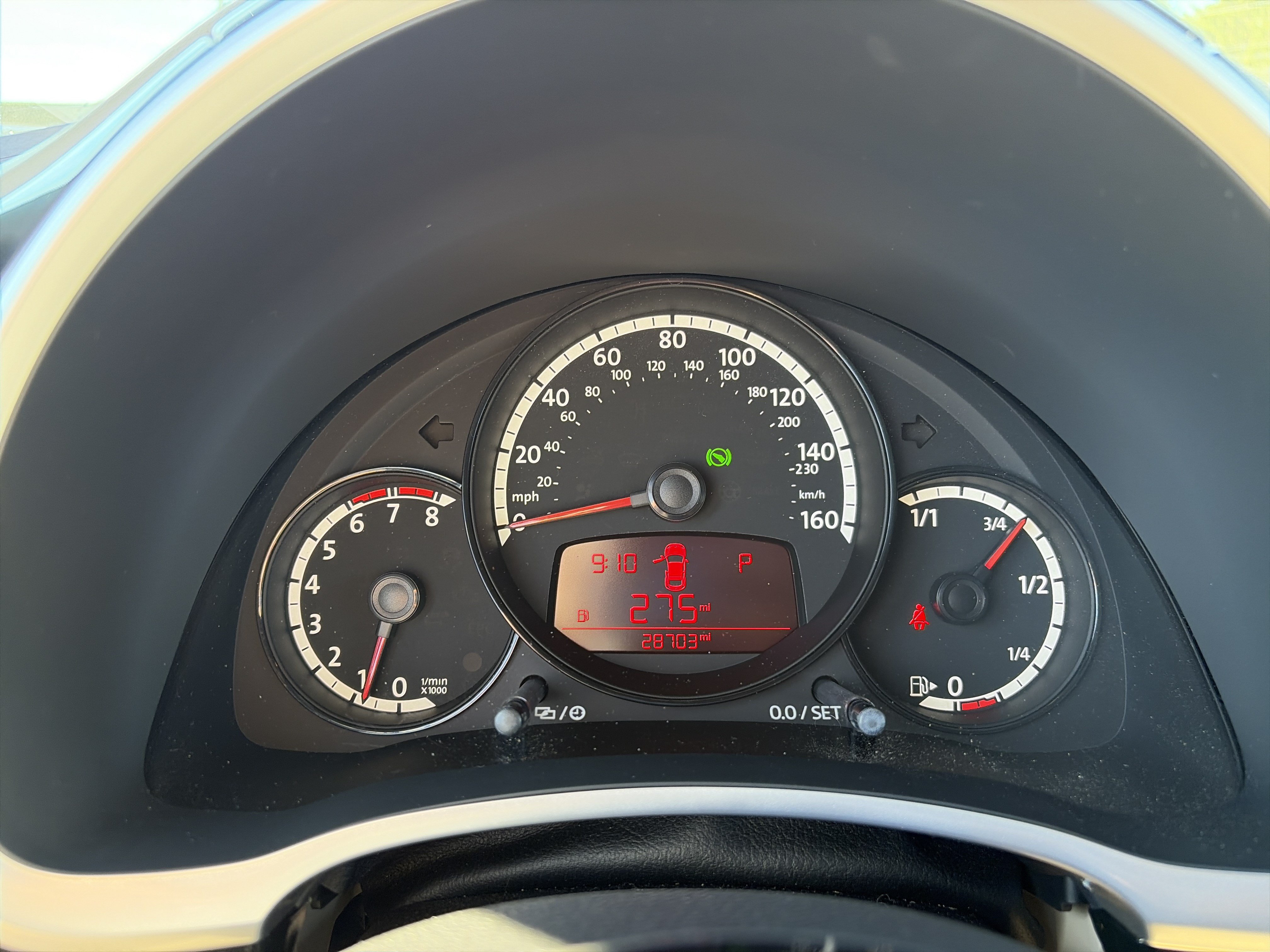 Used 2013 Volkswagen Beetle 2.5 FWD image 25