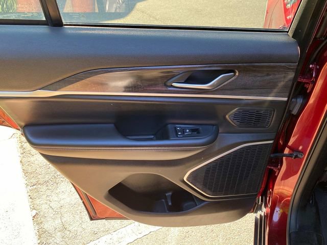 Used 2022 Jeep Grand Cherokee Limited RWD image 10