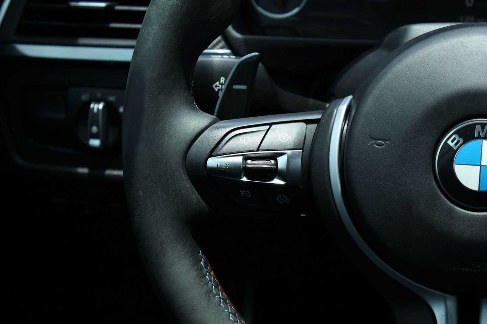 Used 2016 BMW M4 Convertible RWD image 21
